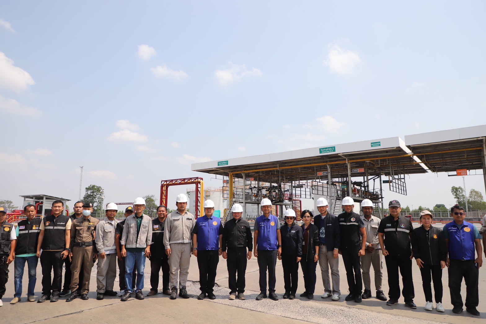 ผู้ตรวจฯ กรมการปกครอง เขต 13 ลงพื้นที่ตรวจสอบคลังน้ำมันในจังหวัดสุรินทร์