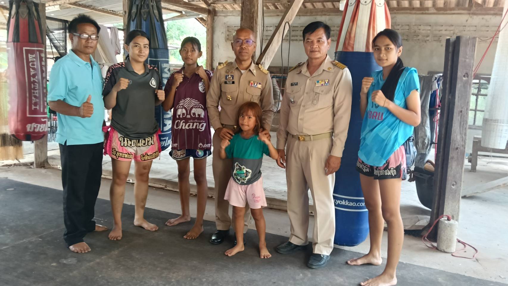 นายอำเภอบัวเชดเยี่ยมค่ายมวยท้องถิ่น หนุนเยาวชนใช้กีฬา &ldquo;มวยไทย&rdquo; สร้างอาชีพ