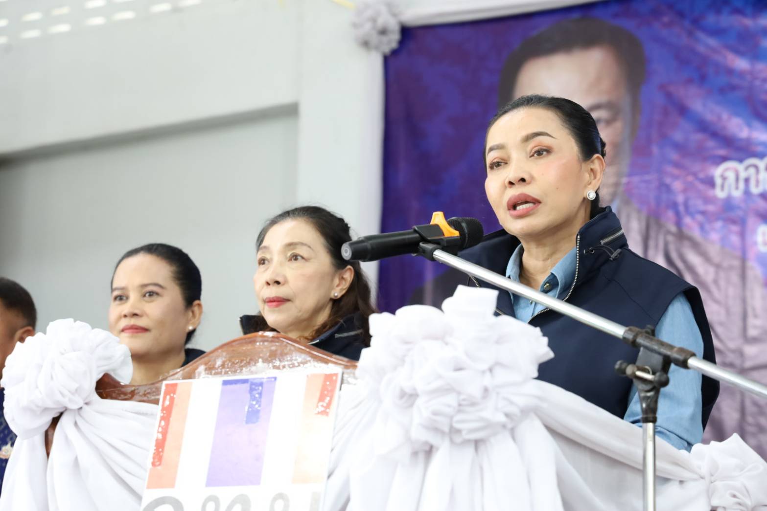 &ldquo;สุขสมรวย&rdquo; ลงพื้น​ที่​สุรินทร์ เยี่ยมกองทุนหมู่บ้าน ย้ำ &ldquo;ธรรมาภิบาล-โปร่งใส&rdquo; หัวใจหลักขับเคลื่อนเศรษฐกิจฐานรากยั่งยืน