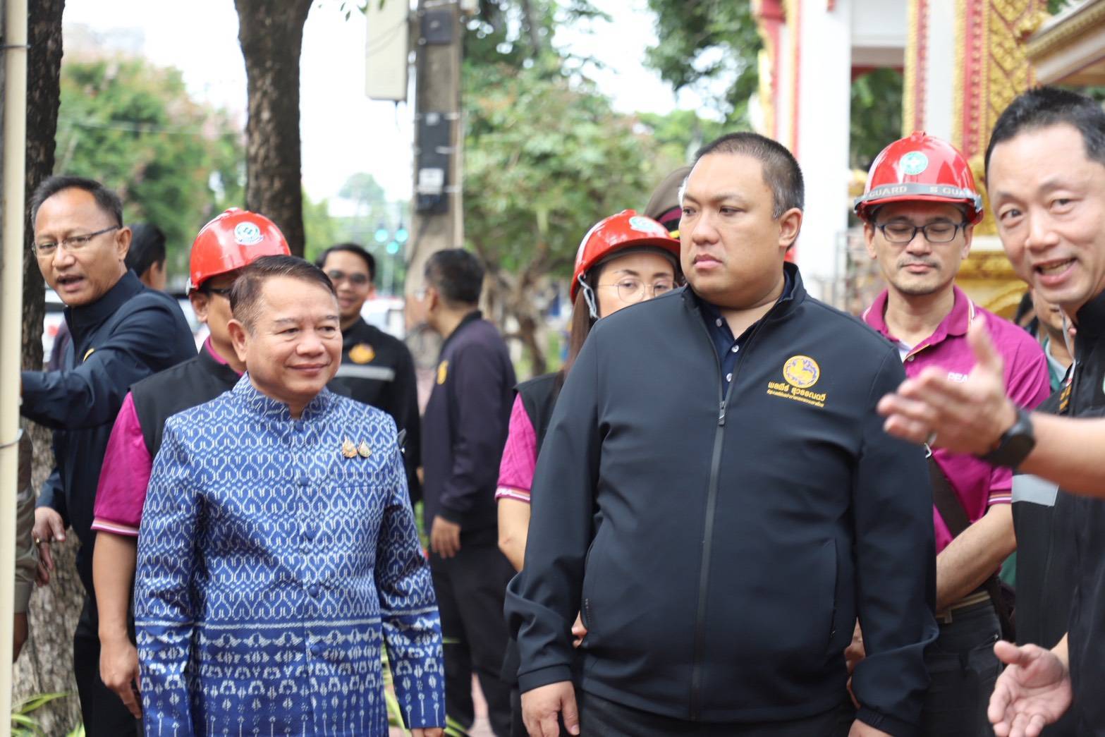 มท.2 ลงพื้นที่สุรินทร์ ติดตามโครงการปรับปรุงระบบไฟฟ้าเป็นเคเบิลใต้ดิน ยกระดับความมั่นคงระบบไฟฟ้า-ภูมิทัศน์เมือง